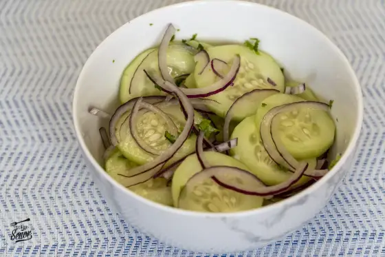 Ensalada de pepino perfecta - Crujiente y sin agua